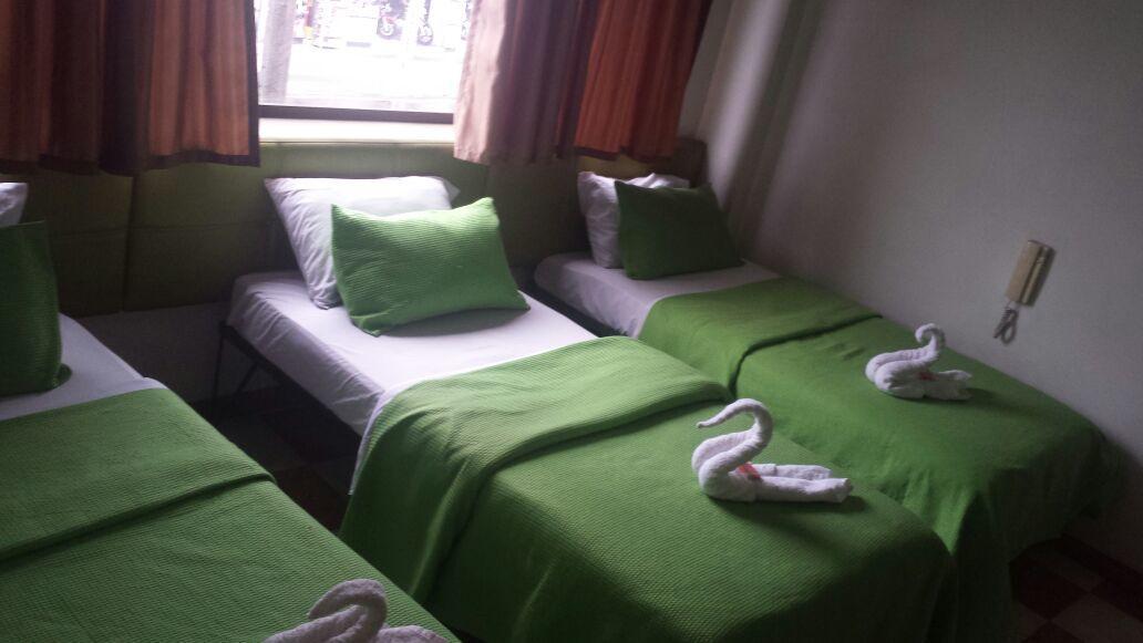 Hotel Las Palmas Fontibon Богота Екстериор снимка