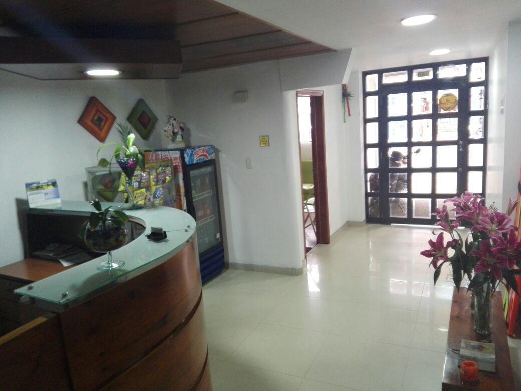 Hotel Las Palmas Fontibon Богота Екстериор снимка