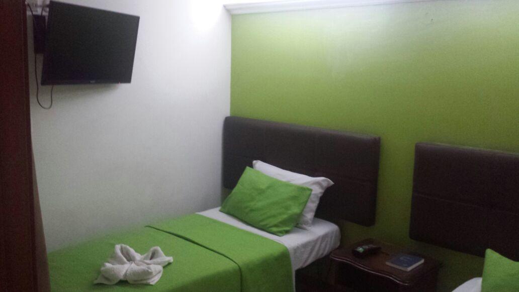 Hotel Las Palmas Fontibon Богота Екстериор снимка