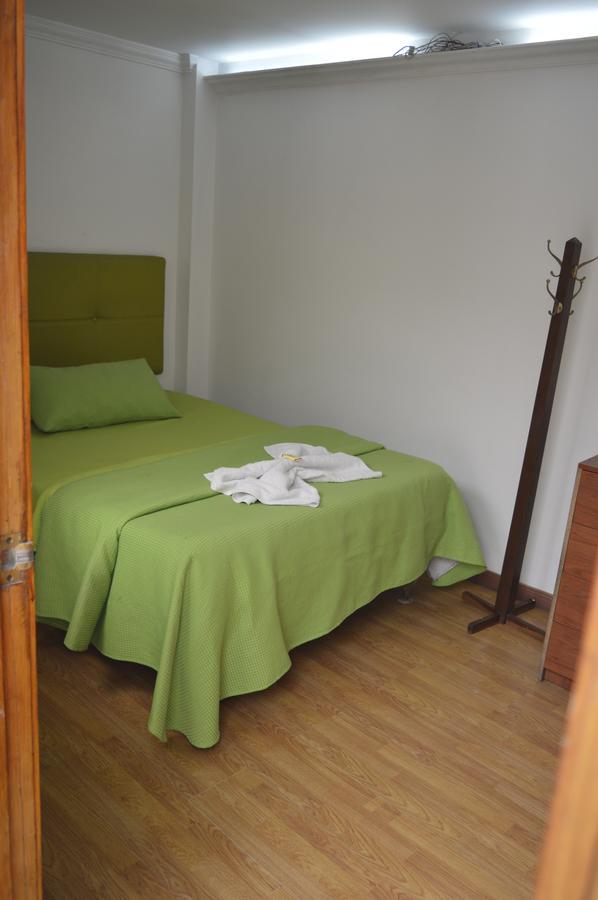 Hotel Las Palmas Fontibon Богота Екстериор снимка